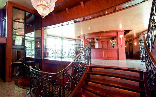 Crossgates Hotelship Nizzaufer - Frankfurt