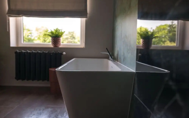 Boutique Hotel RABBIT HOLE