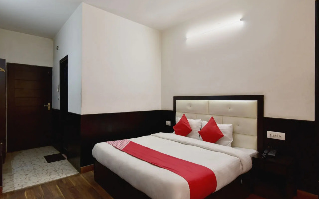 Hotel Whispering River