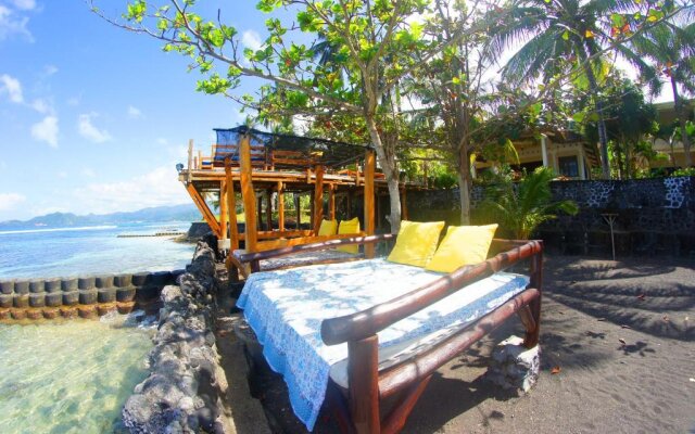 Crystal Beach Bali Hotel