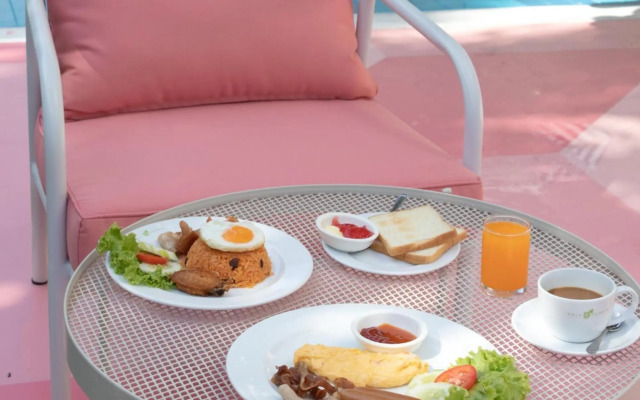 Silathip Huahin Serviced Apartment & Hotel