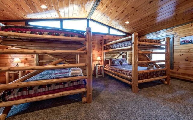 Old Hickory Lodge - Four Bedroom Cabin