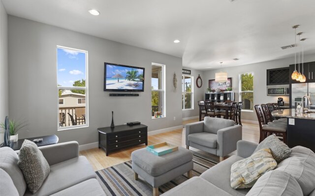 Miramar Beach House - Four Bedroom Home