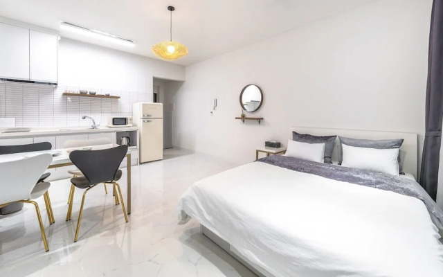 Yeosu Hemiswi SPA Pension