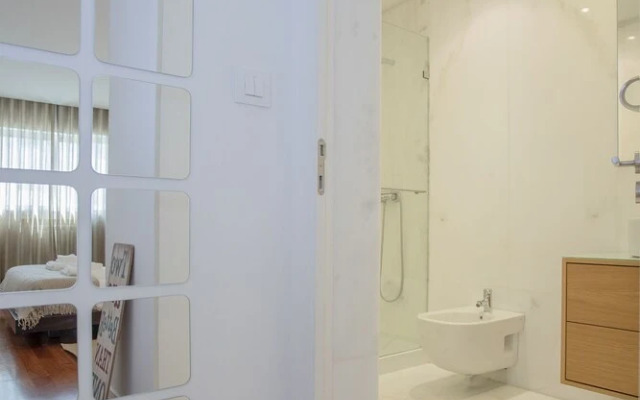 Liiiving in Porto - Balcony Dragão View