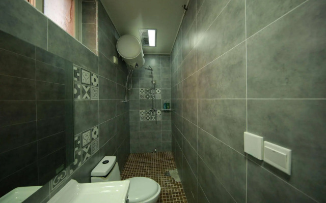 Courtyard View Hotel