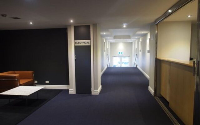 Sydney Airport Suites