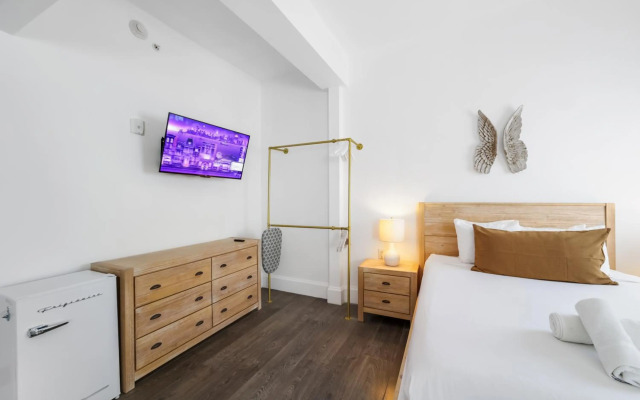 Ithaca of South Beach Hotel