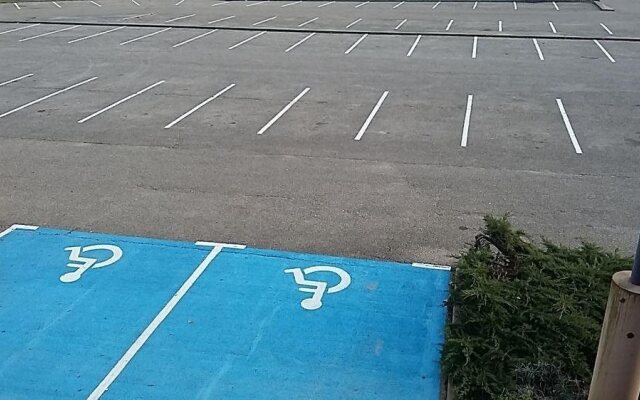 hotelF1 Geneve Ferney Airport