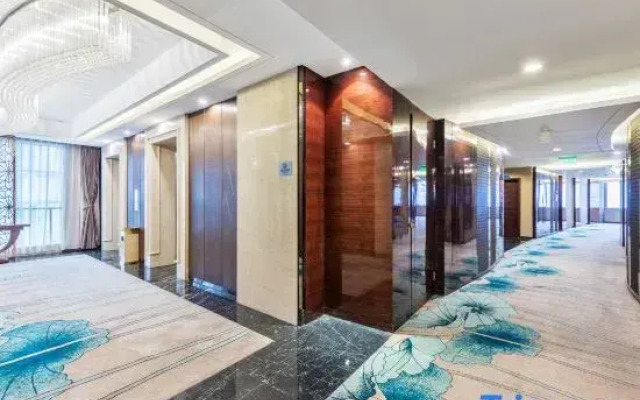 Senberstan Tianyi Hotel