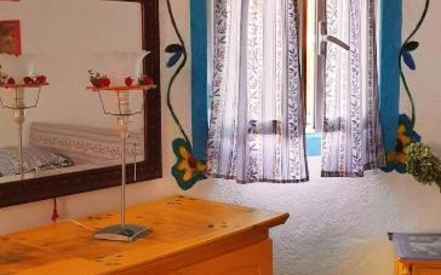 House With one Bedroom in Nazaré, With Pool Access, Furnished Garden a