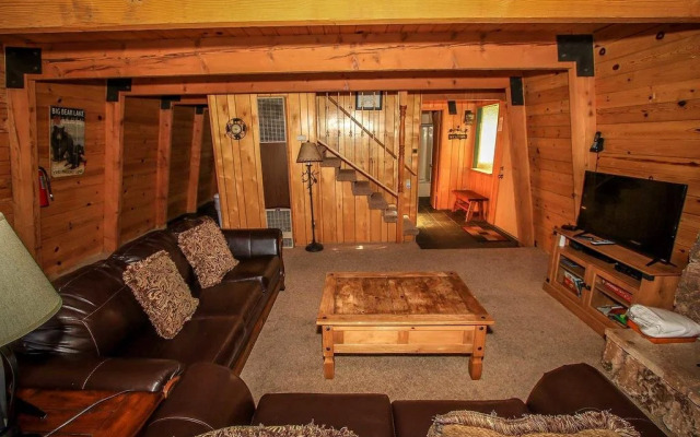 Cozy Pine Retreat #1499