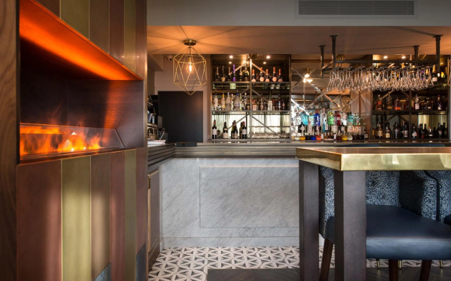 Seven Hotel