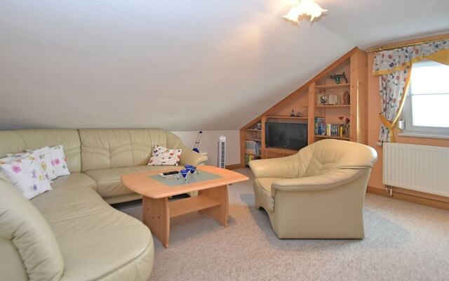 Lovely Apartment with Private Terrace, Garden,Bbq,Deckchairs