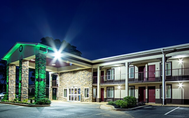 Red Roof Inn & Suites Greenwood, SC