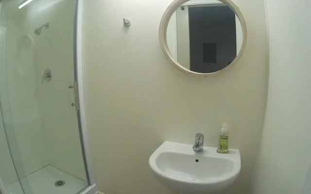 Te Nikau Retreat - Hostel