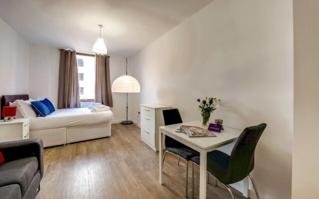 Bright And Modern Studio In Liverpool City Centre!