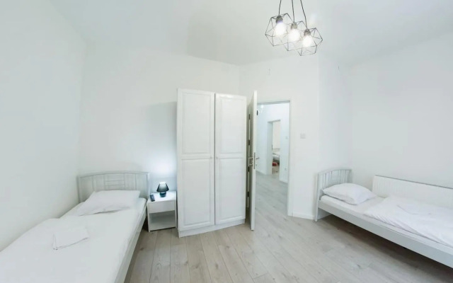 Grande Plus Apartment Dzungla