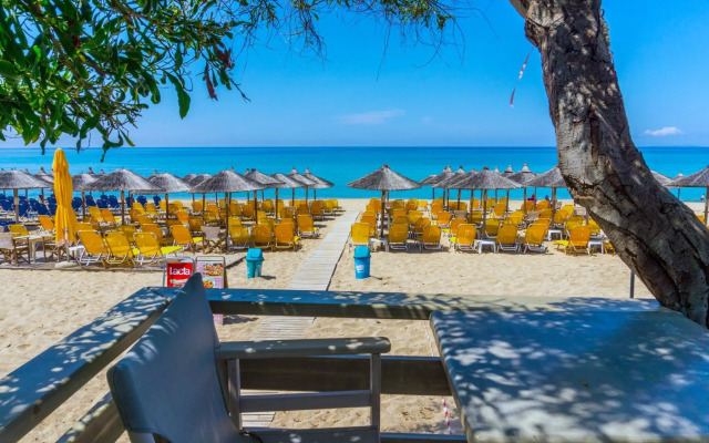 Hotel Loukas Vrachos