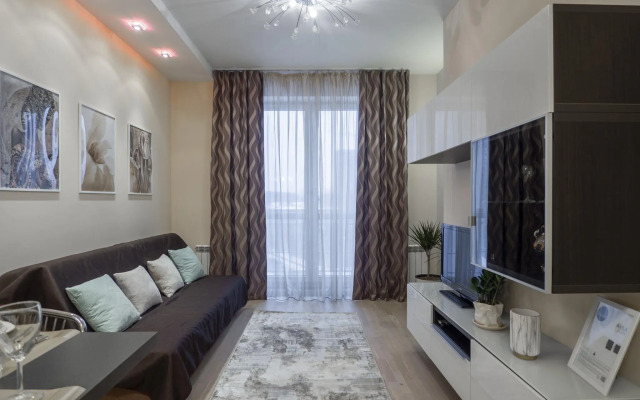 MiraApartments (Mira Apartments) on 2nd Filevskaya street