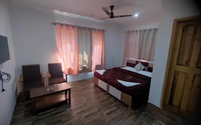 Hotel Silver Inn Srinagar