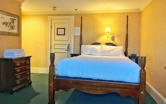 The Winthrop Arms Hotel And Restaurant