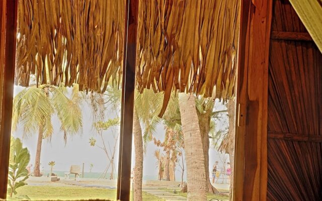 Royal Beach Arugambay