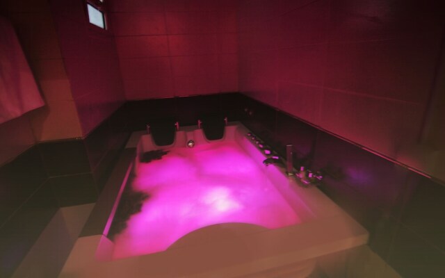 Almasem Luxury Hotel Suites