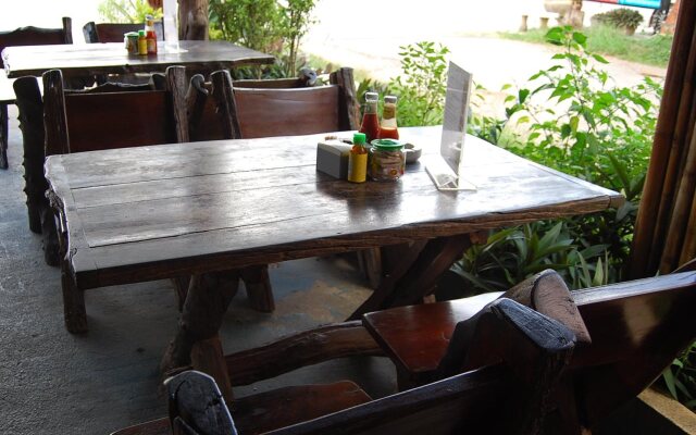 Green Leaf Guest House