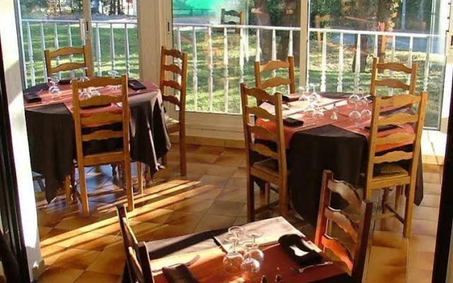 Hotel Cannes Mouans-Sartoux