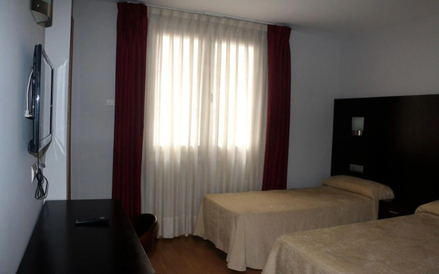 Hotel 44