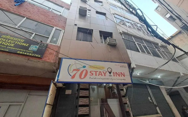 OYO Flagship 70203 Seventy Stay In