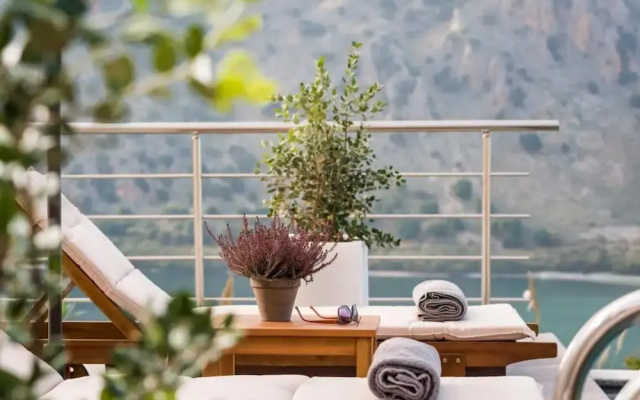 Villa Amelia Panoramic Lake View