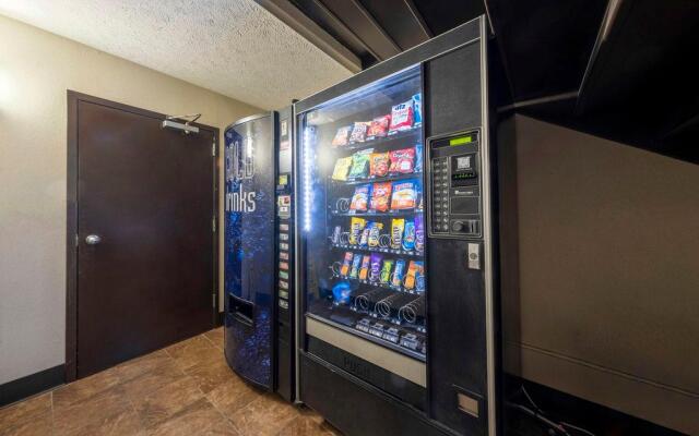 Red Roof Inn Dahlgren - Naval Base