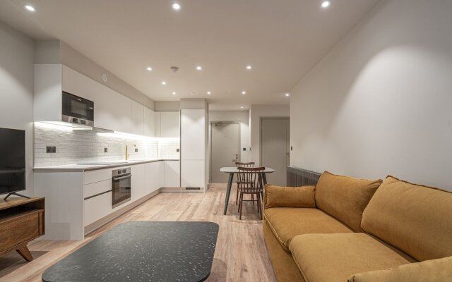 Smart North London Apartment