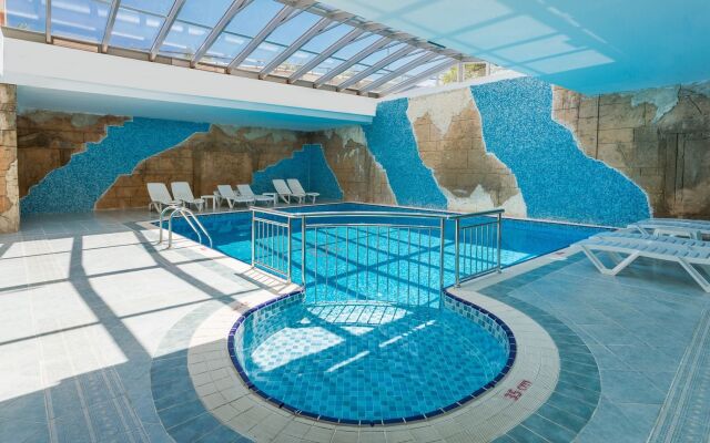 Villa Side Hotel