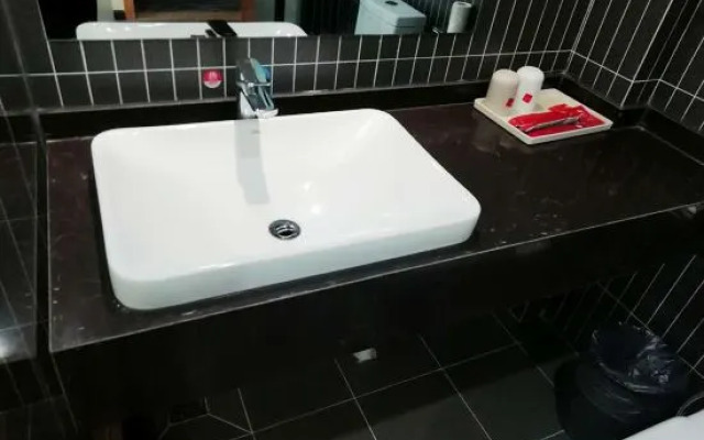 Shankee Hotel (Shanghai Zhaoxiang Subway Station)