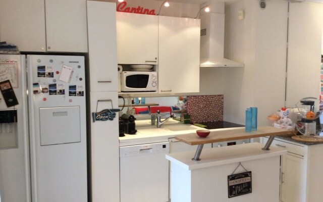 Apartment With one Bedroom in Carqueiranne, With Pool Access, Enclosed