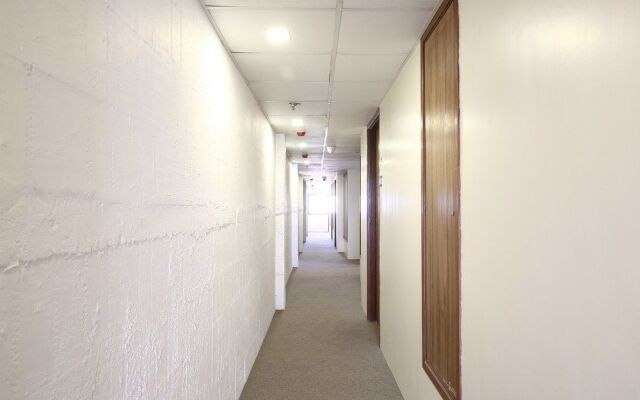 FabHotel Crawford Inn South Mumbai
