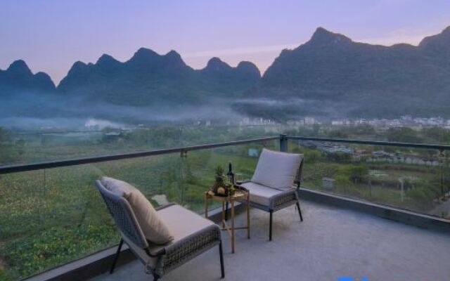 Yangshuo Chashi Hotel (Yulonghe Jiuxian Wharf Branch)