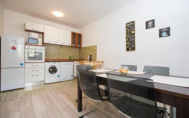 Apartment Macan