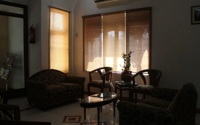 OYO 5232 Kwality Hotel