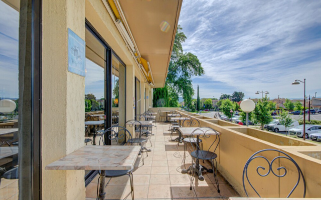 Hotel les Névons
