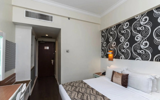 Regalodge Hotel & Spa