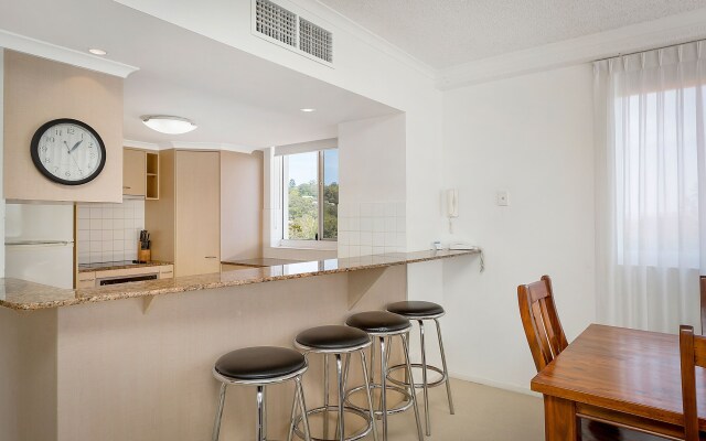 Kirra Beach Apartments