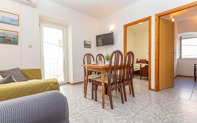 Stunning Apartment in Vodice With Wifi and 2 Bedrooms