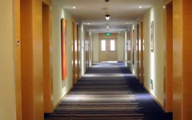 Kunlun Leju Business Hotel Huayuan Road