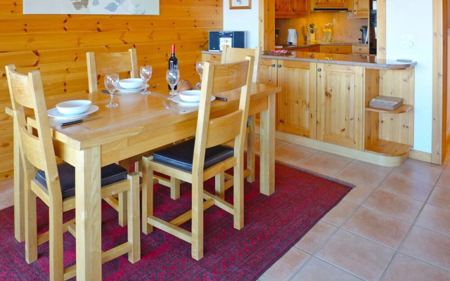 Rhodonite 33 Ollon in Ollon