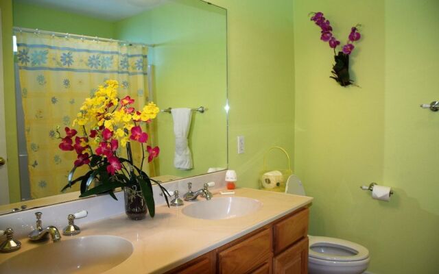 Pinkadot - Four Bedroom Home