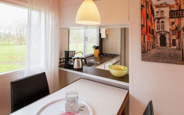 Cosy Chalet With gas Fireplace in Twente
